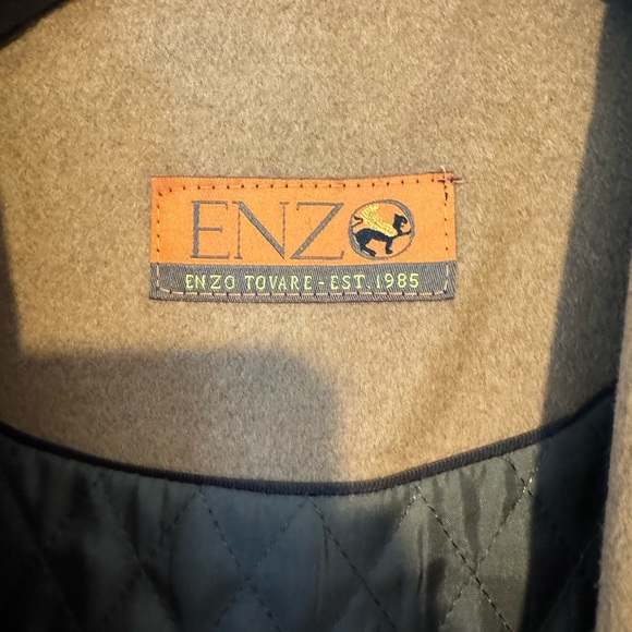 Mens Camel colored overcoat - 50L - never worn - Picture 2 of 6